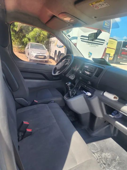 Van expert ano 2020 11 lugares teto alto - Foto 4