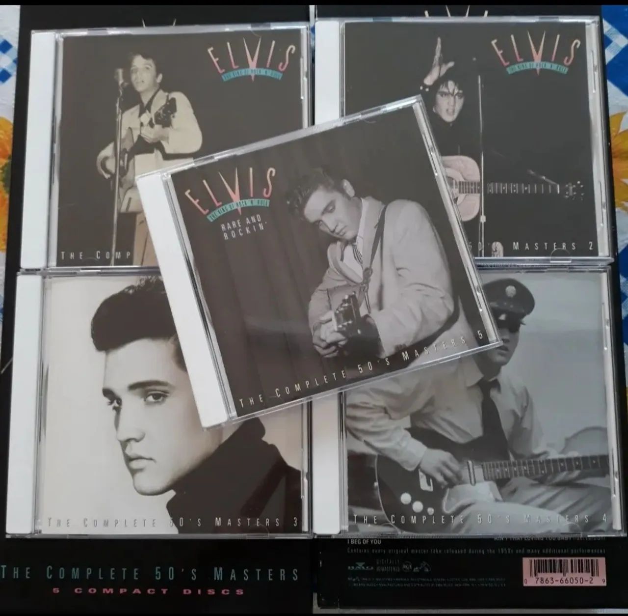 Caixa Box Cd's Elvis Presley - colecionador - Foto 3