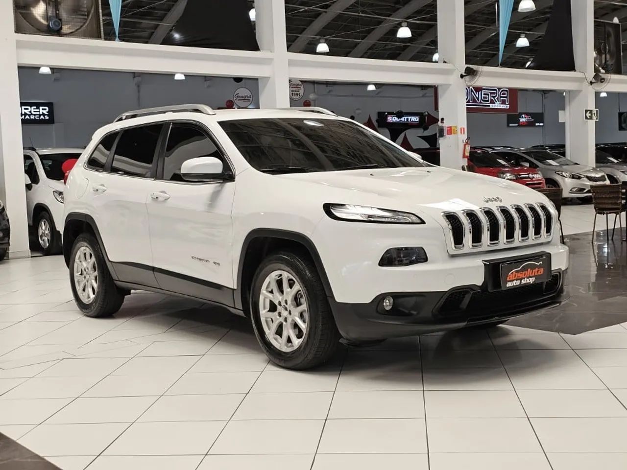 JEEP CHEROKEE LONGITUDE 3.2 V6 4X4 2015 - ROBUSTEZ, CONFORTO E PERFORMANCE - Foto 5