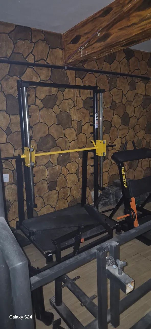Smith Machine Completa para Treinos Intensos