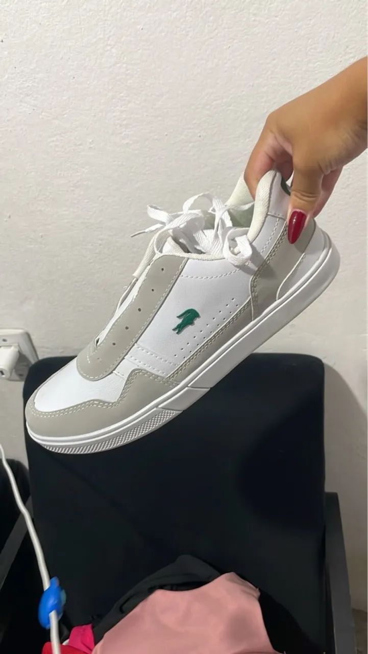 Tênis Lacoste Branco com Cinza - Novo