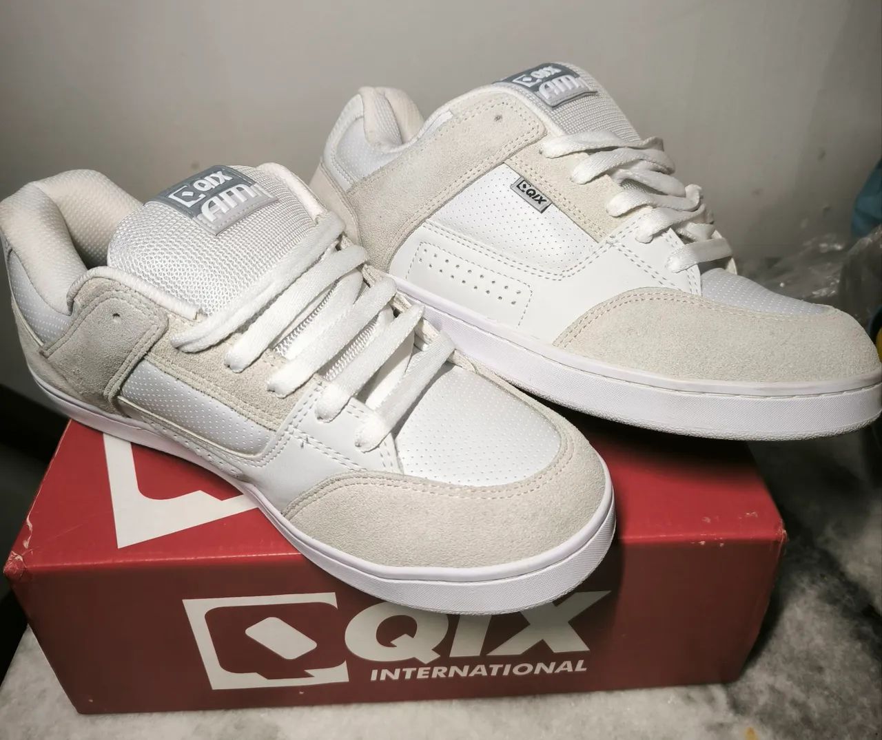 Tênis Qix Skate Retro AM Branco 44 - Novo original - Foto 5