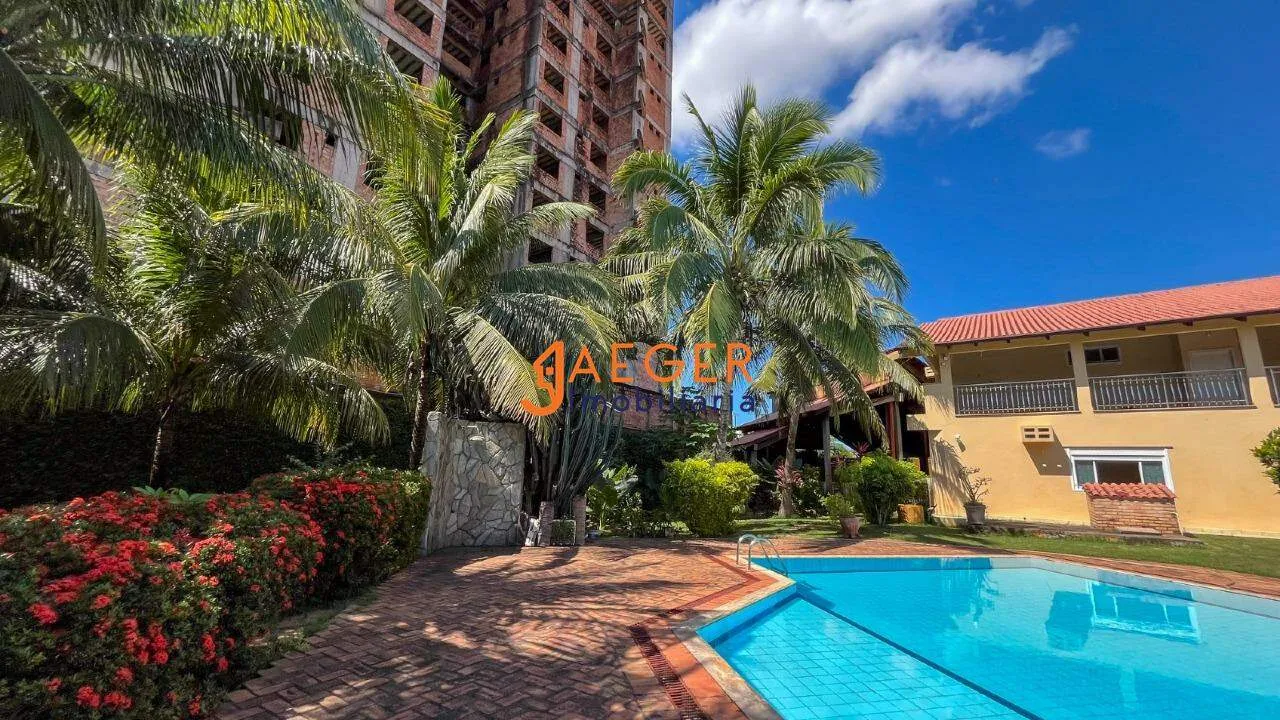 Casa Espetacular à Venda no Bairro Alphaville - Piscina - Móveis Planejados - Quadra de Es