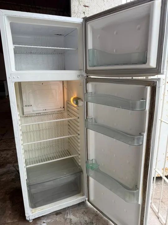 Geladeira Consul Duplex funcionando  - Foto 4