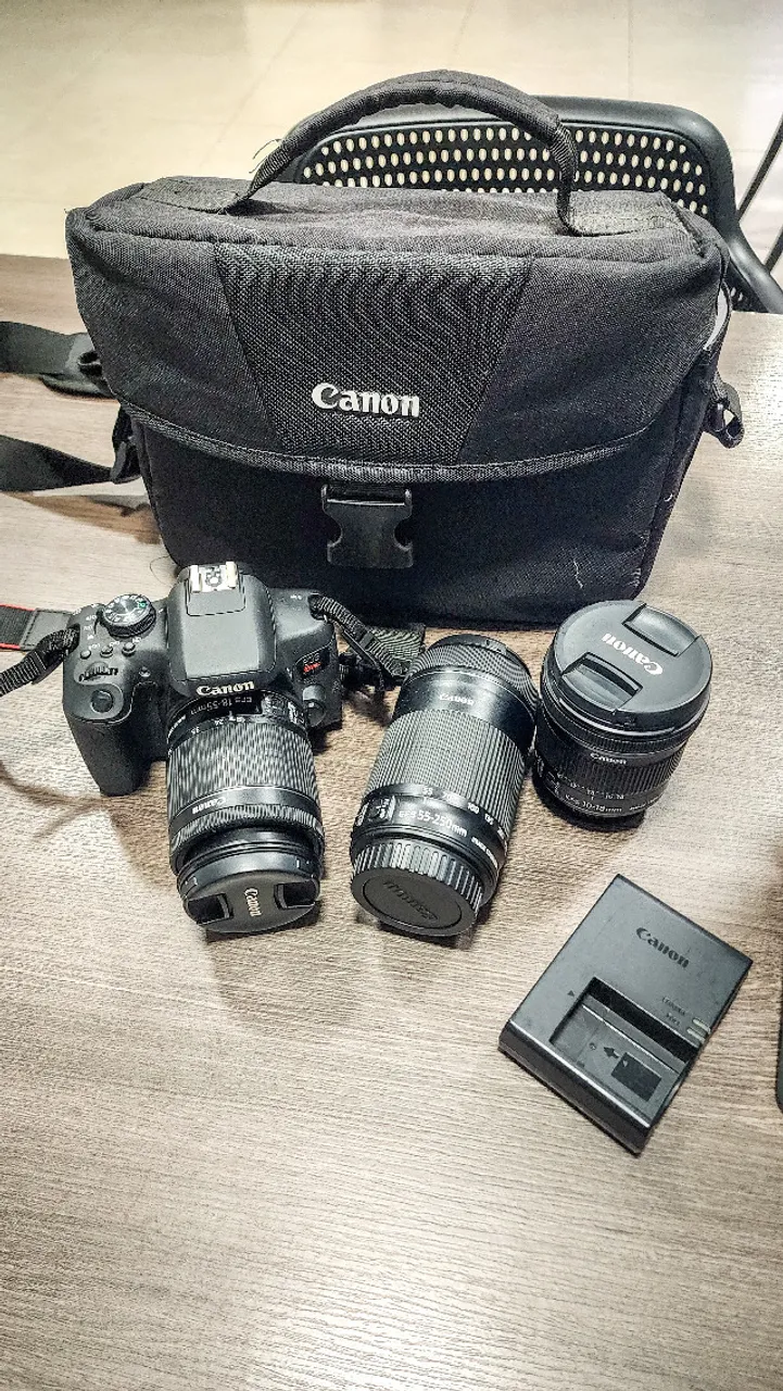 Câmera Canon T6i à venda ? em ótimo estado e com pouco uso!