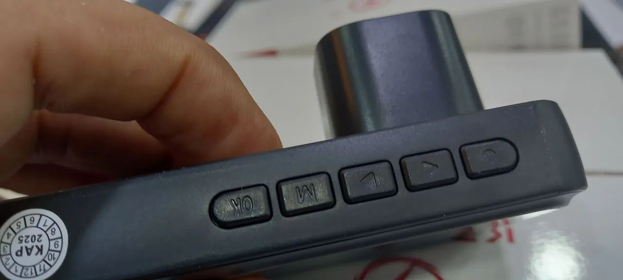 Mini câmera veicular interna. Filma interior e trânsito. - Foto 2