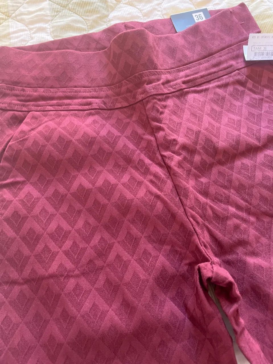 NOVA Calça vinho estampada - Foto 2