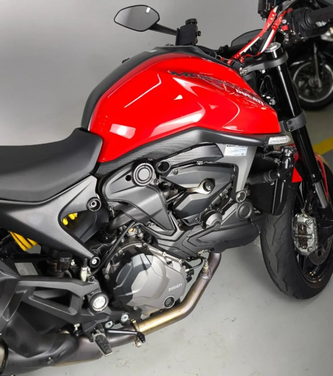 Ducati Monster 937 2022 - Foto 3