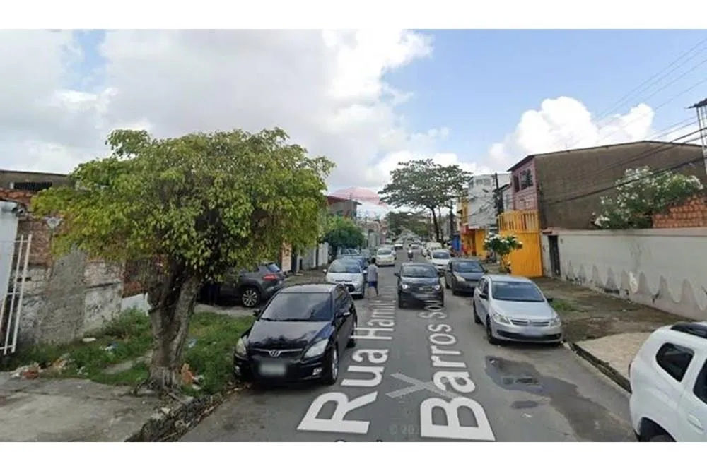 "Terreno à Venda: Oportunidade em Maceió, AL"