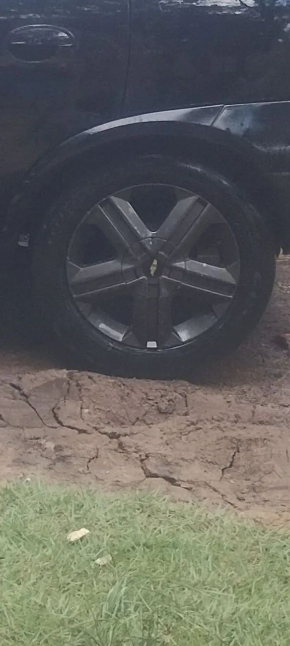 Rodas de liga leve aro 15 cor grafite Troco por outras 15 ou 14