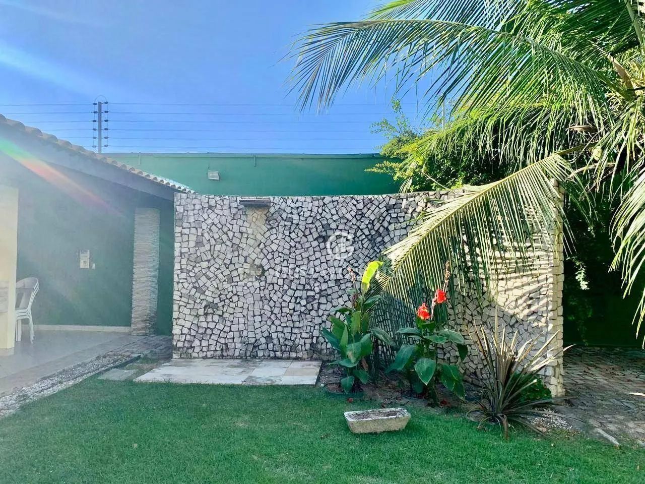 Vendo Excelente Casa Duplex 310m2, 3 Suítes, 4 Vagas de Garagem, Projetado, Deck, Quintal  - Foto 4