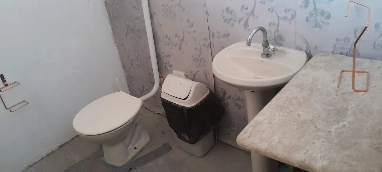 Pia e vaso sanitário 