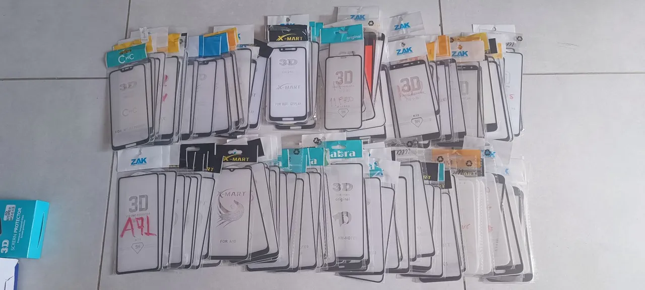 Peliculas 3D e Capas de tablet e outras de celulares em geral