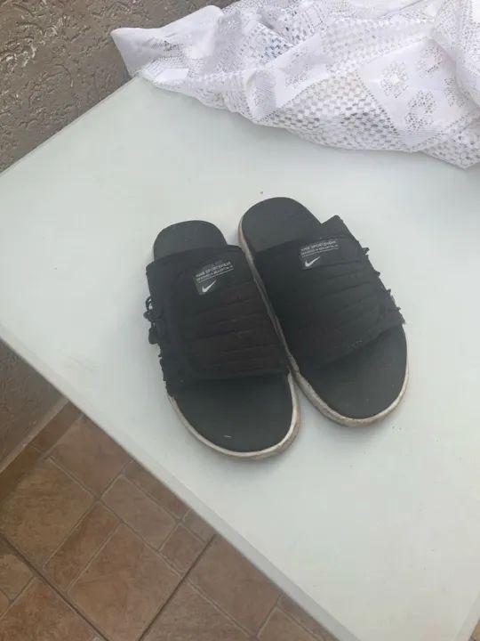 Chinelo Nike asuna, sem detalhes, só está sujo, pois vai até a pessoa limpo! - Foto 2