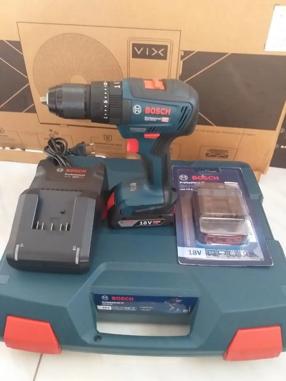 Furadeira/Parafusadeira de Impacto Bosch GSB 18V-50 - Foto 3
