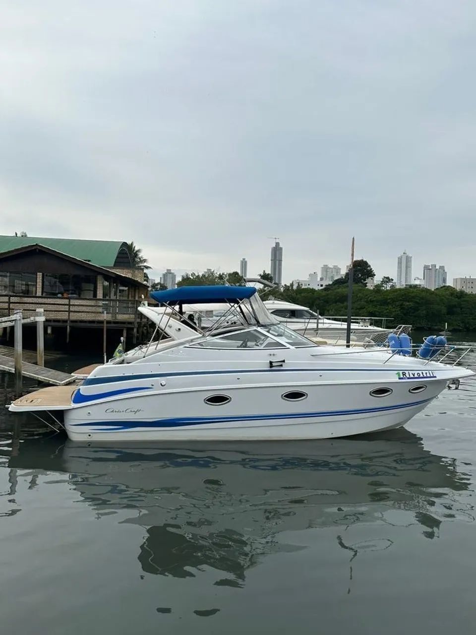 Lancha Chris Craft, motor Volvo 300hp - 2010 - Foto 12