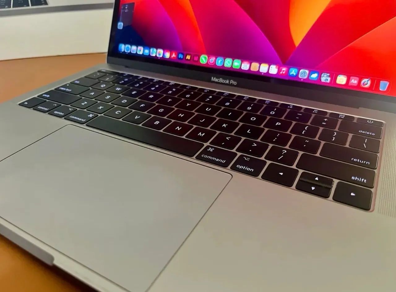 MacBook本体 Apple MacBook Pro 2017 i5 8GB 256GB Best Option Notebook - MacBook Pro 2017 i5 - 8Gb Ram - 256Gb SSD