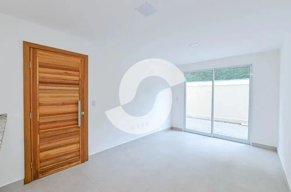 Sobrado para venda possui 97 metros quadrados com 3 quartos em Piratininga - Niterói - RJ - Foto 2