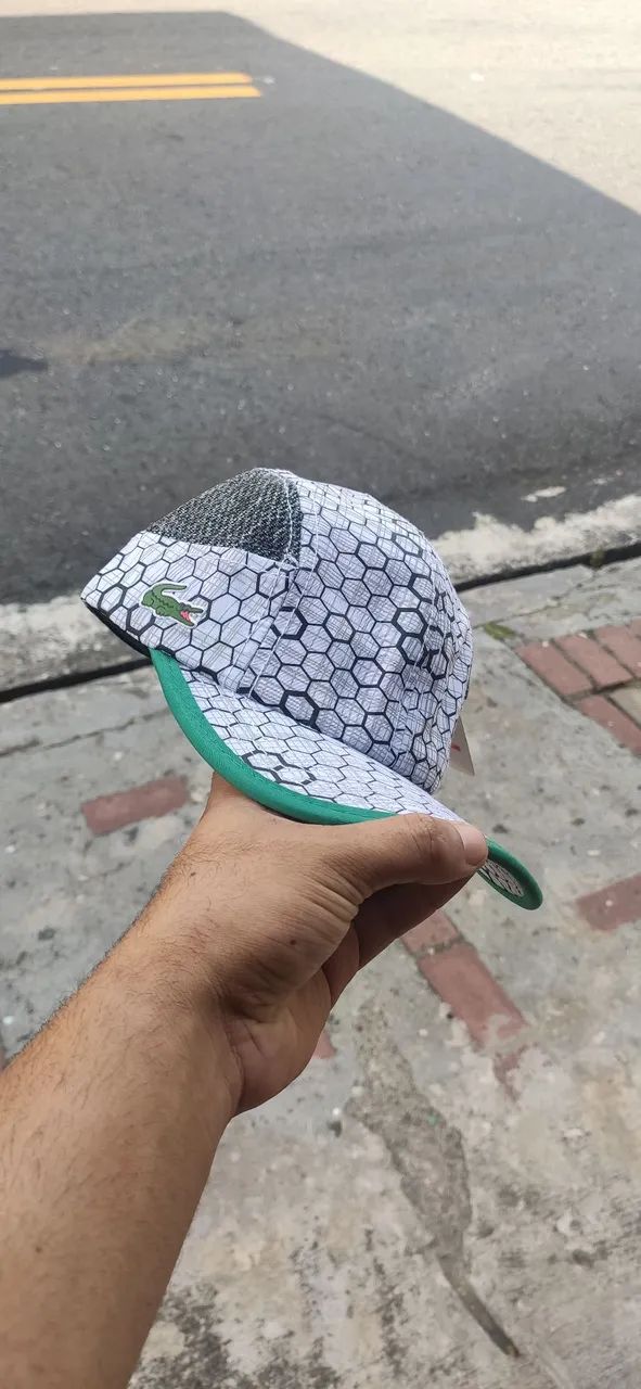 Boné do Jacaré, crocodilo Aba curva, telinha na lateral e fecho regulável de velcro 