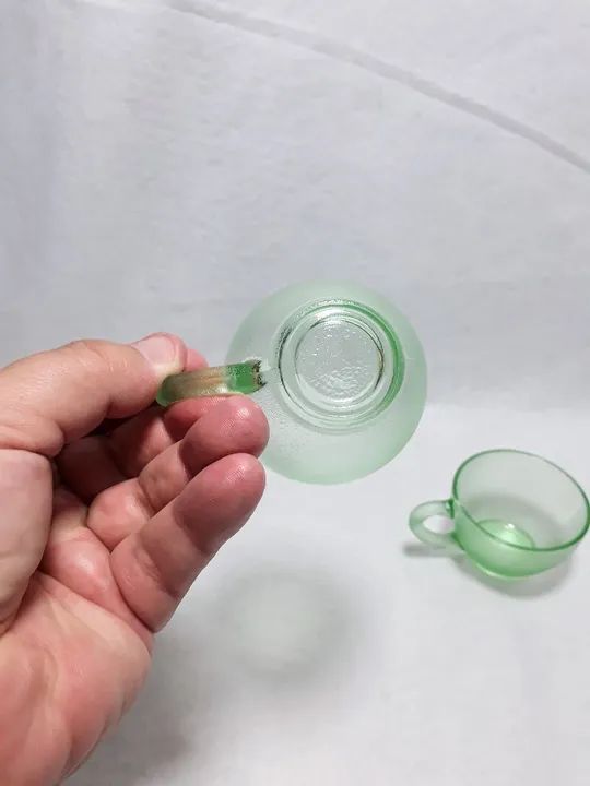 02 xícaras de vidro verde - Foto 4