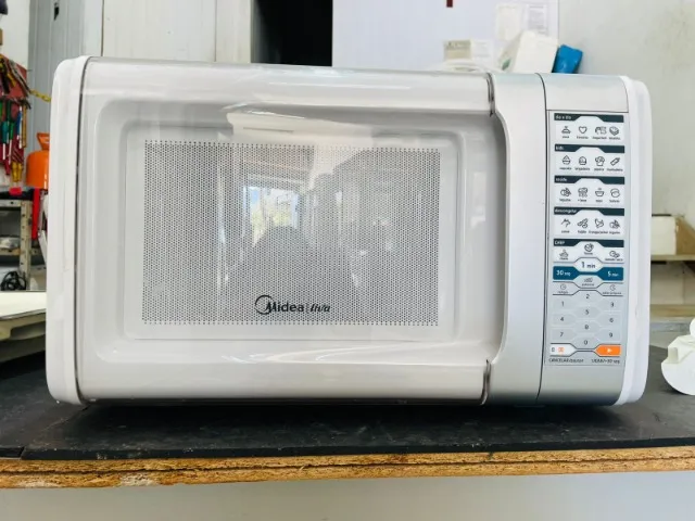 Micro-ondas Midea 30L