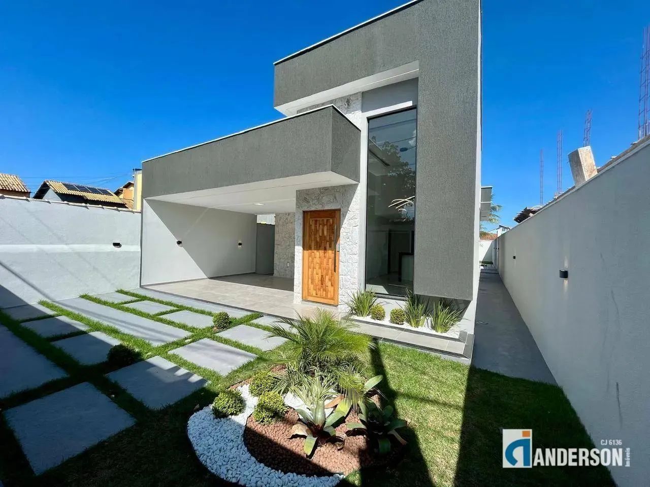 Excelente casa alto padrão 3 Quartos (1 suíte) com piscina e churrasqueira no Jd. Atlântic