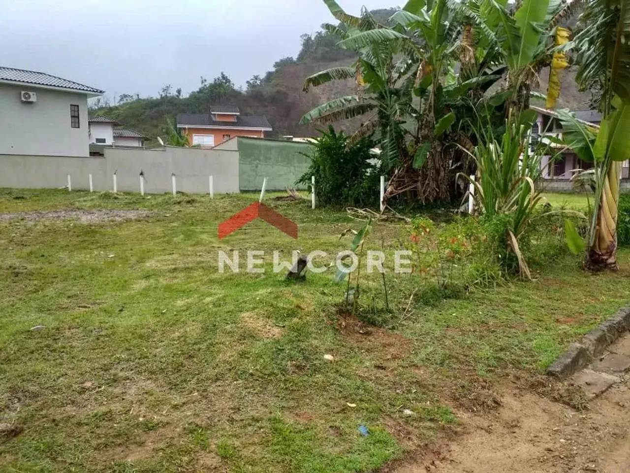 Lote em condomínio em Rodovia Oswaldo Cruz - Horto Florestal - Ubatuba/SP