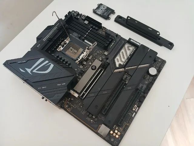 Placa Mãe z790 Asus Rog Strix E Gaming II(2) Wifi Gen 7 LGA 1700(Intel) C/Caixa e NF - Foto 3