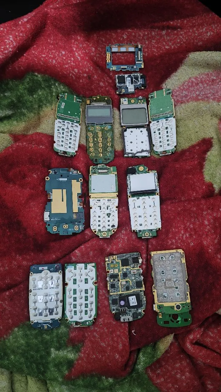 Peças de Celular - Placas Mãe, Displays e Outros