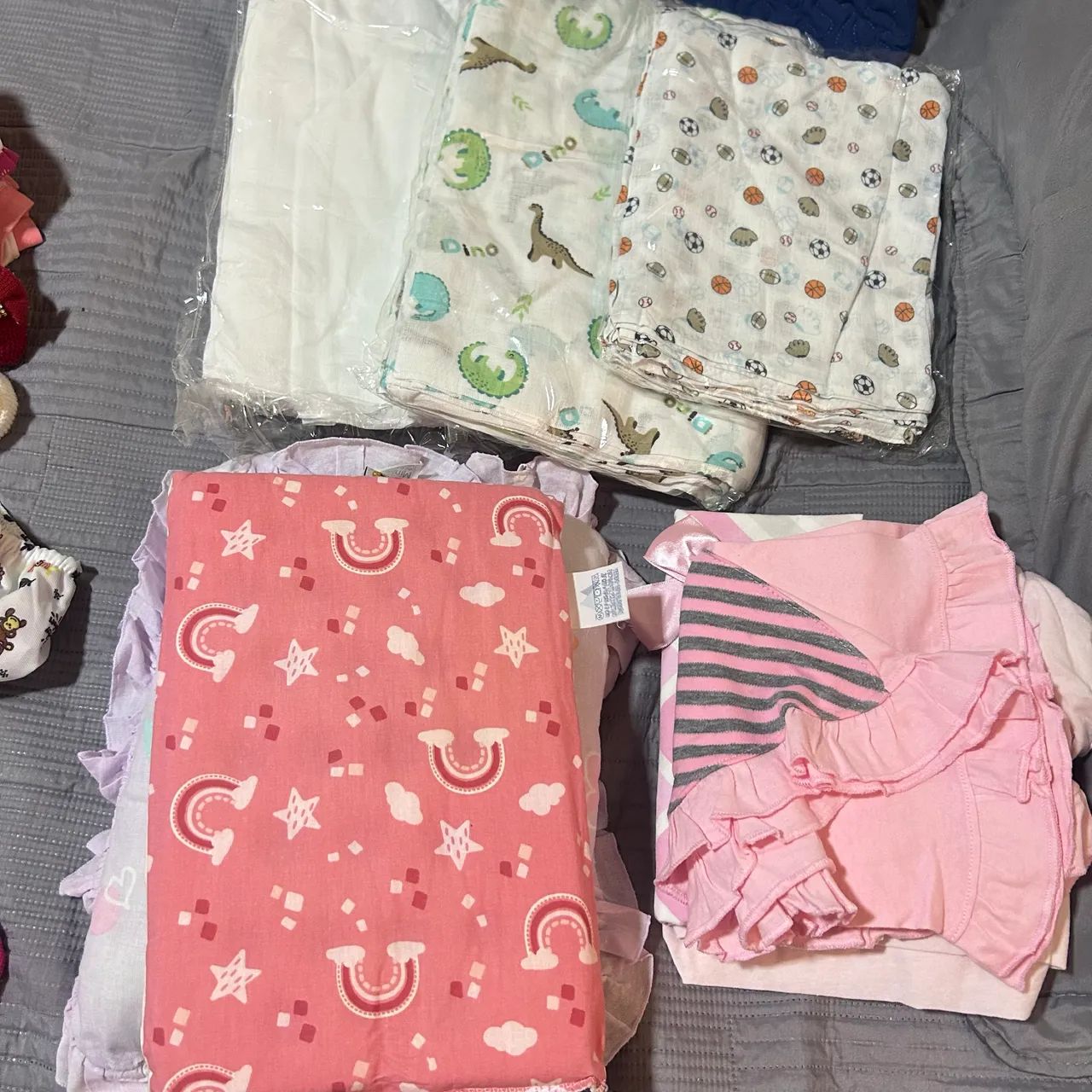 Lote de roupa de bebê 