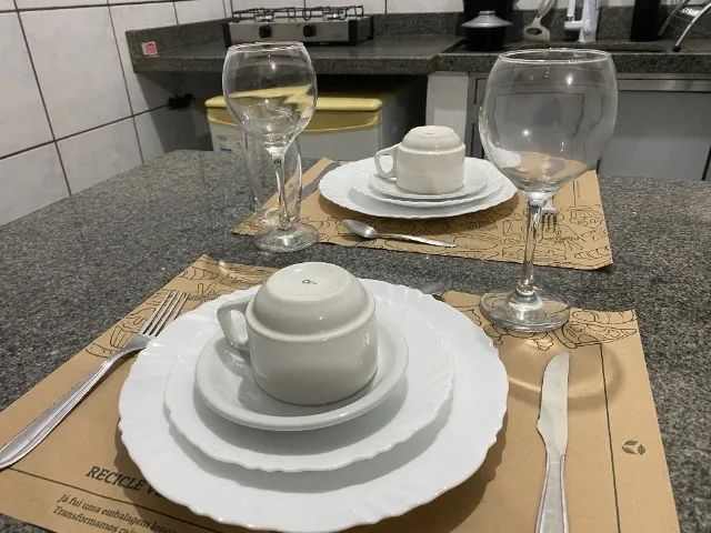 Apartamento Mobiliado 1 Dorm. / Coz. / Wc (já inclui água, gás e iptu) - Foto 3