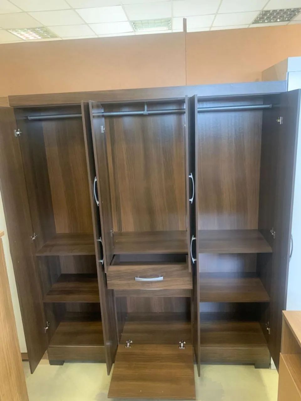 GUARDA ROUPA 7 PORTAS  - Foto 4