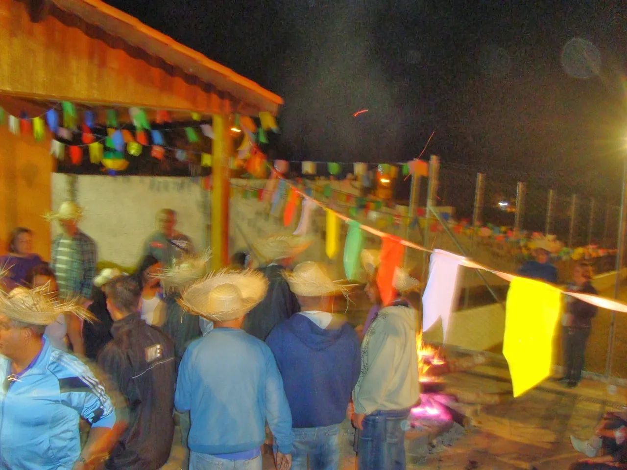 Touro Mecânico Inflável para Festa - Foto 4