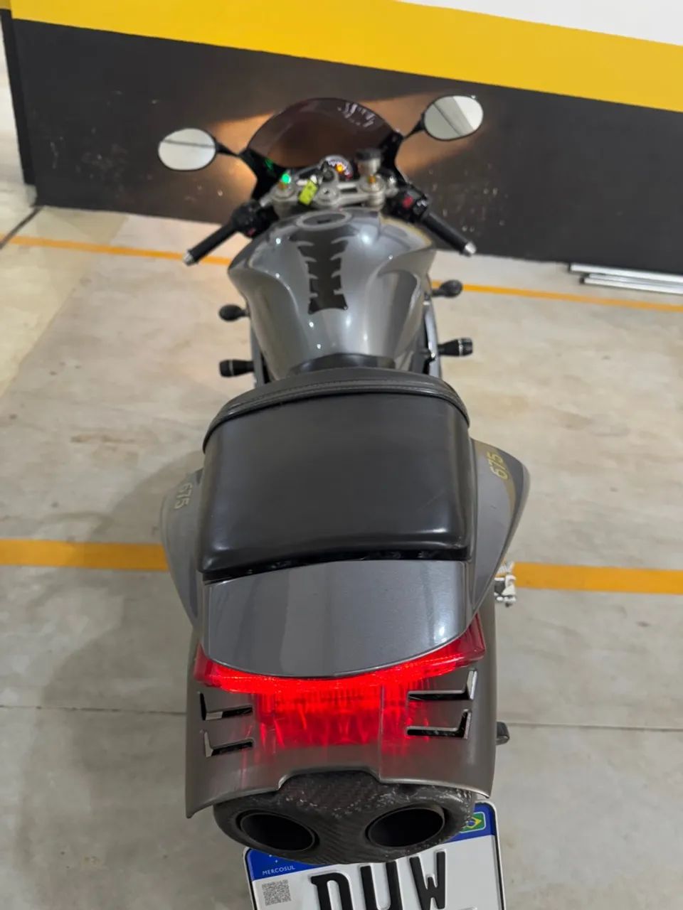 Triumph Daytona 675 - Foto 4