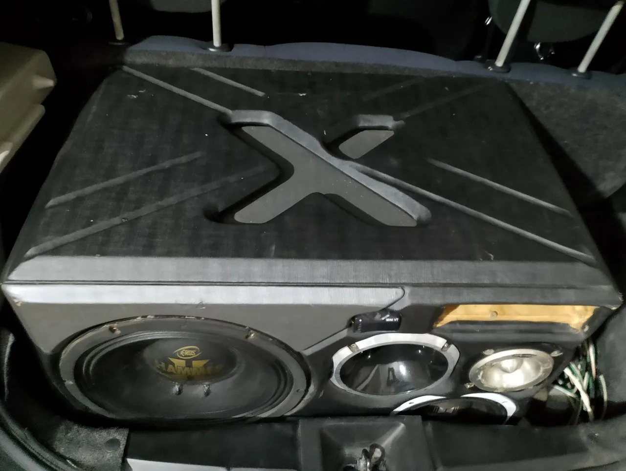 Caixa de Som Automotivo Savox