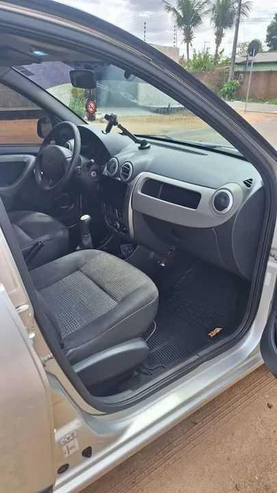 Renault Sandero 2010 1.0 - Econômico e Espaçoso! - Foto 8