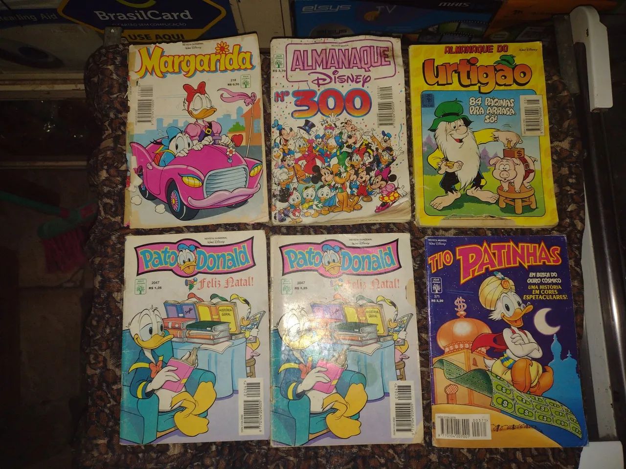 Revistas Mickey - O Povo do Lago e A Fábrica dos Sonhos - Foto 3