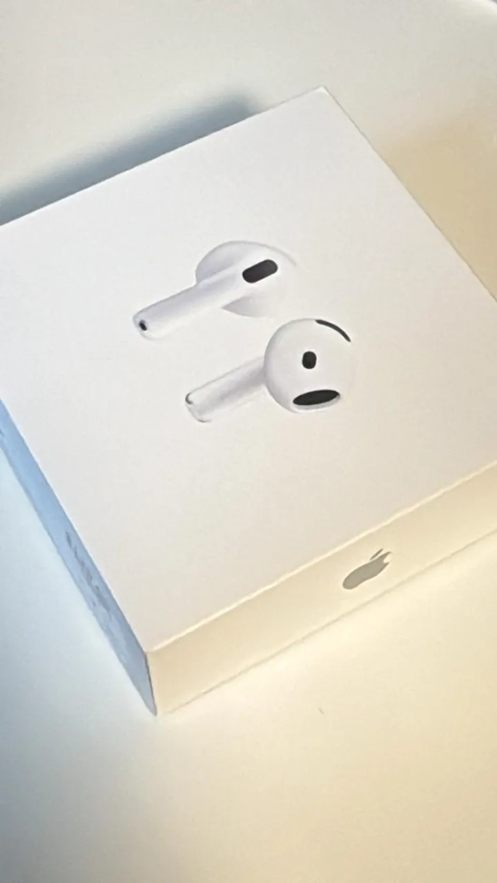 Fone De Ouvido Apple AirPods 4 Sem cancelamento de ruido
