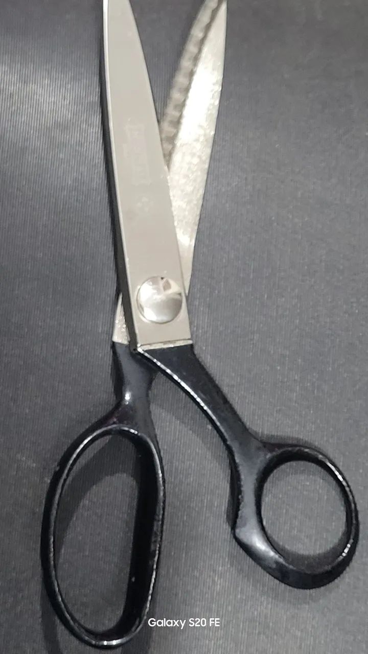 Tesoura de Costura Profissional