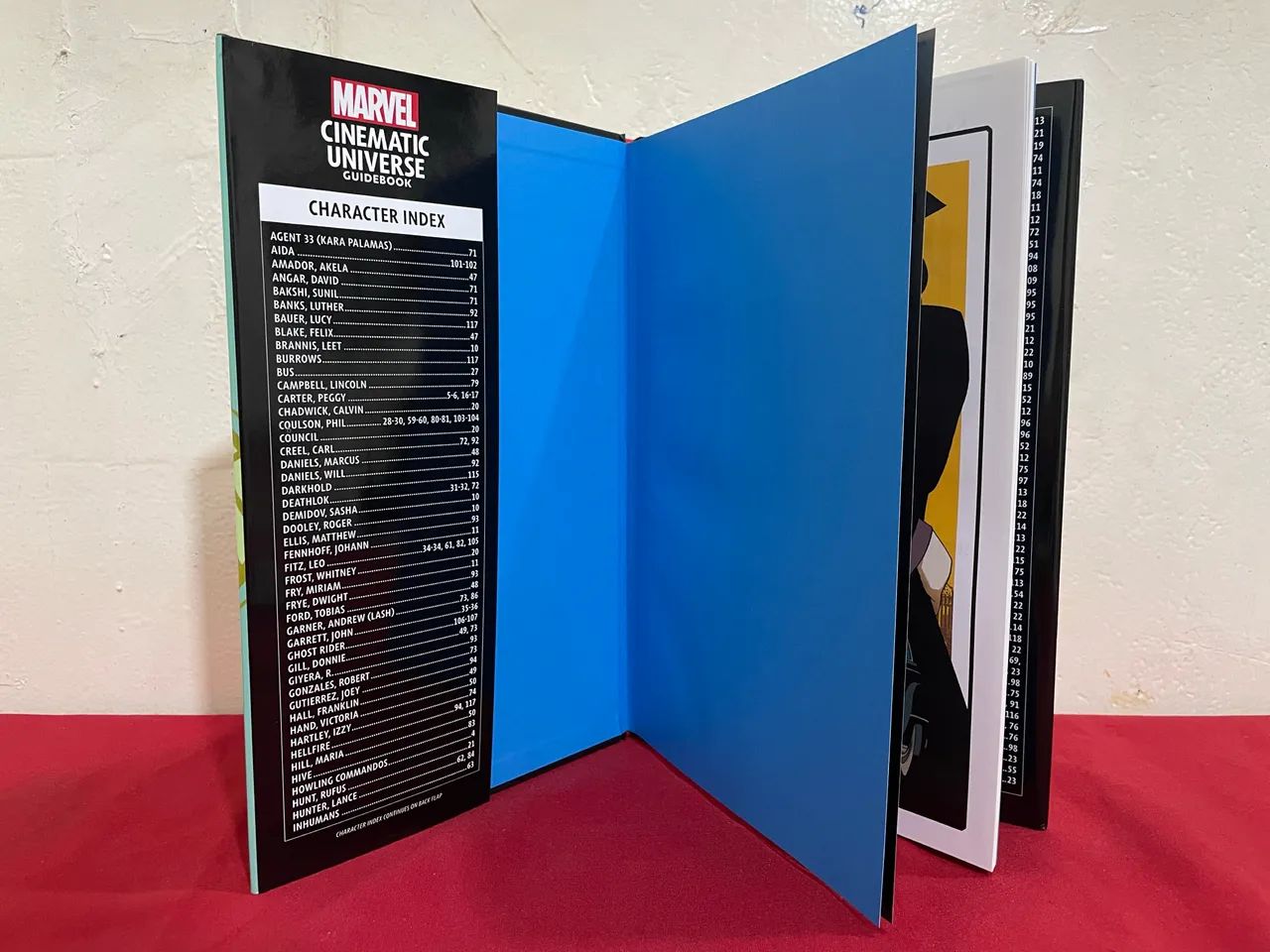 Livro Marvel Cinematic Universe Guidebook: It's All Connected - Foto 4