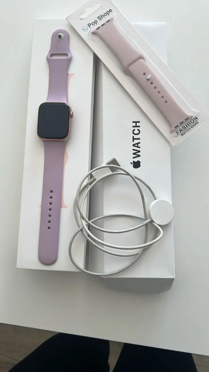 Apple Watch SE (GPS + Cellular) 44mm rosé