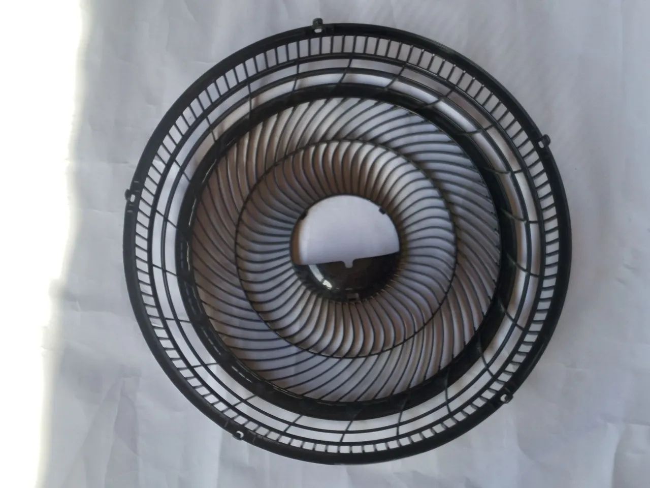 Grade ventiladr Arno