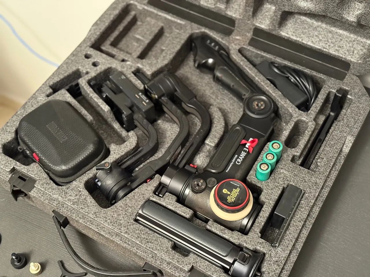 Estabilizador Gimbal Zhiyun Crane 3 + Folow Focus  - Foto 3