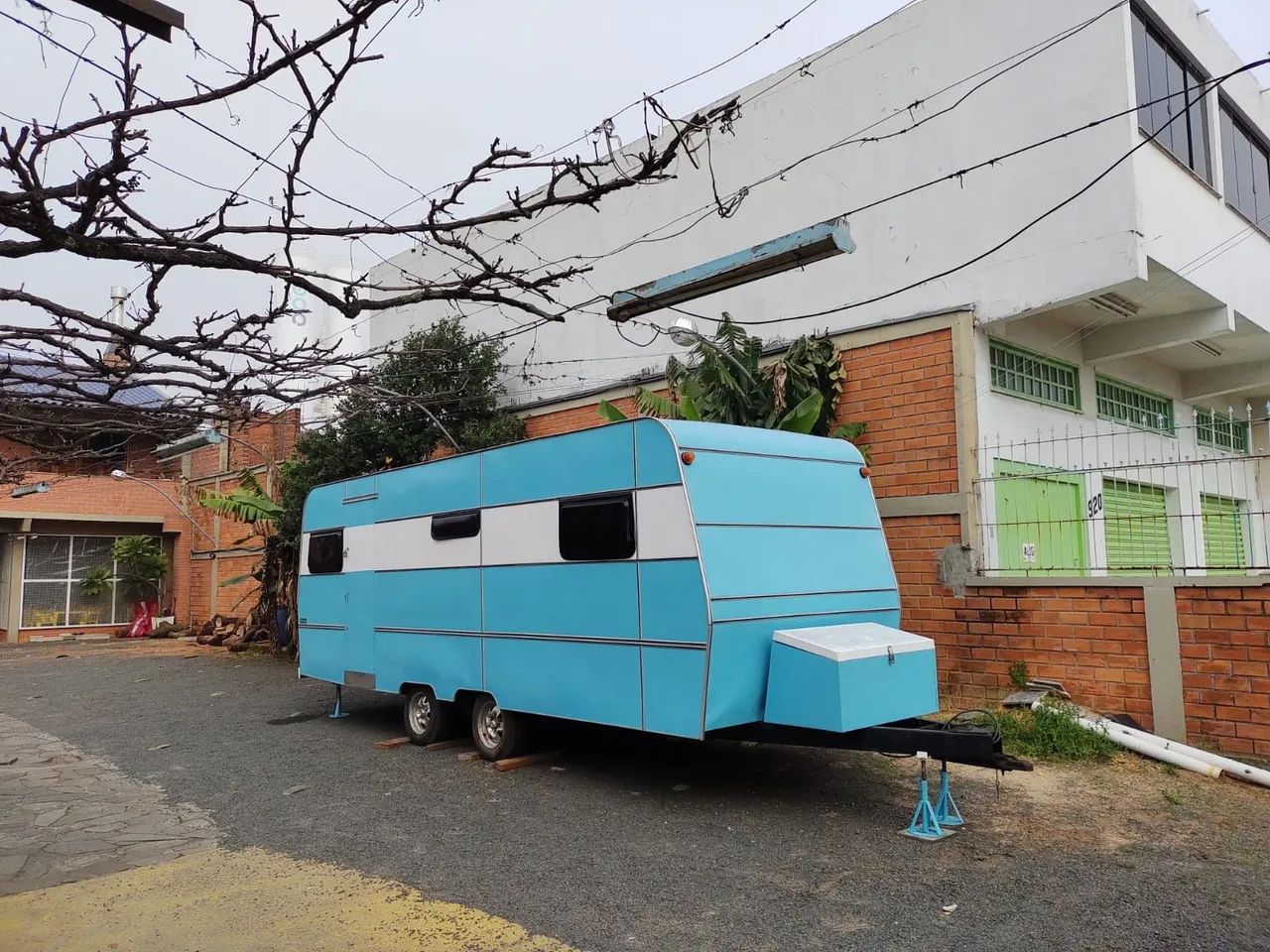 Estilo karamanguia, 7,5 m rodado duplo....