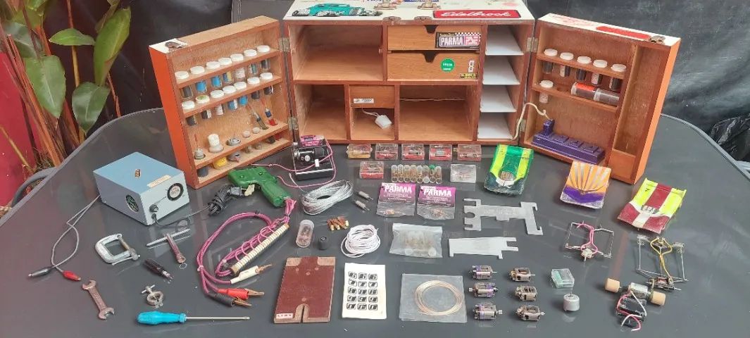 Autorama maleta varios acessórios 