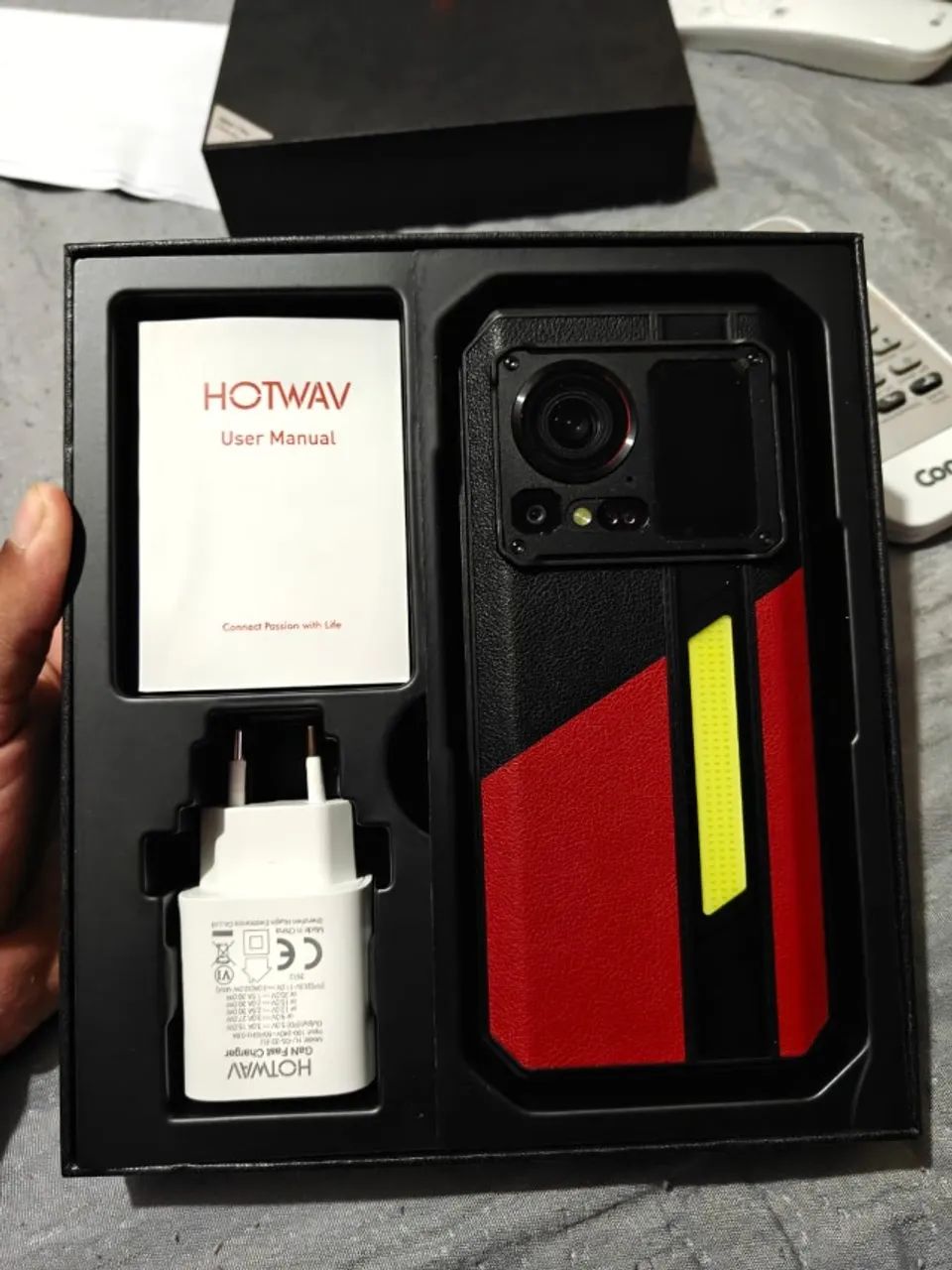 Hotwav Hyper 7 Pro 5G - 36GB RAM / 256GB - Câmera 200MP - Android 14