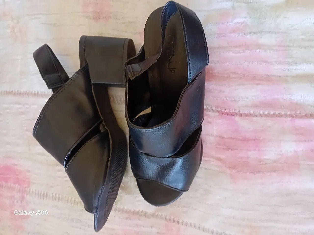 Belos Sapatos Vendo - Foto 2