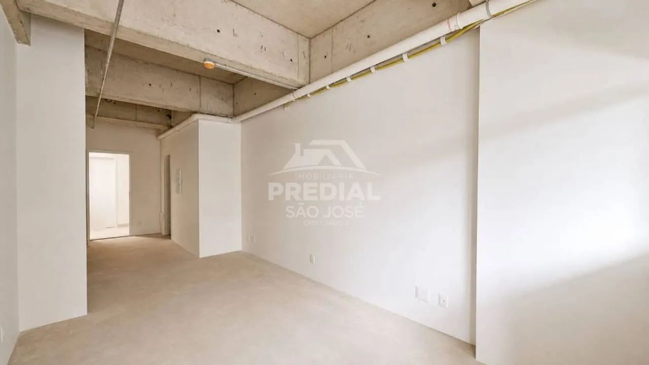 Sala comercial de 29,61 m² com banheiro e vagas rotativas no Edifício Quadria  Jardim Aqua - Foto 2