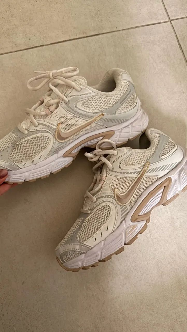Tênis Nike V5