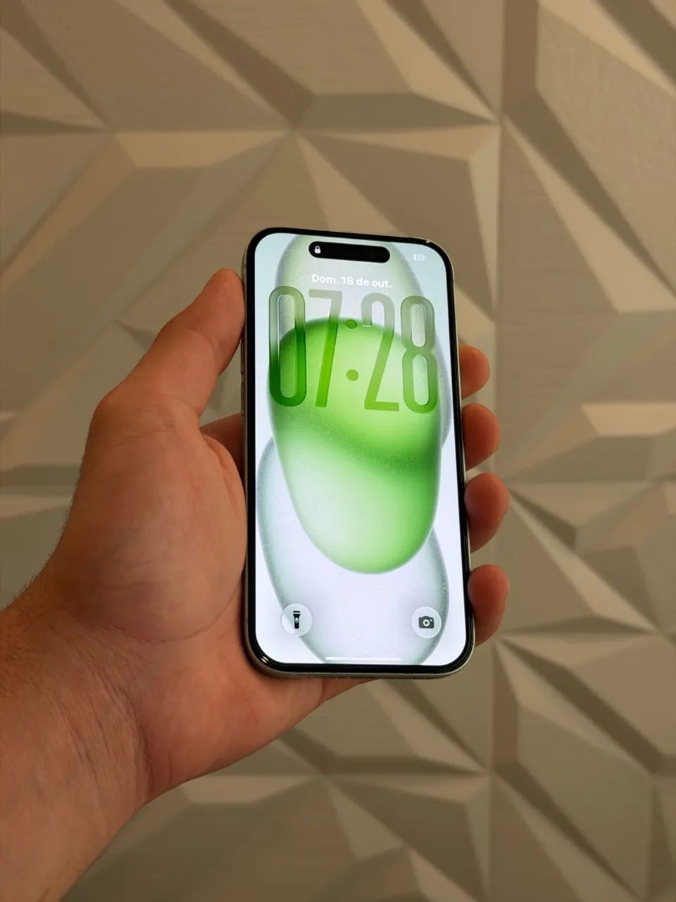 iPhone 15 Verde 128Gb - Impecável  - Foto 2